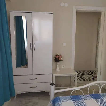 Villa Homesuit Denize Yakin Oezel *